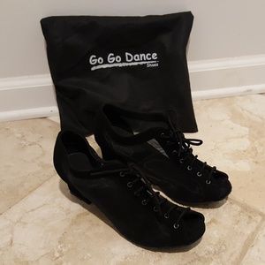 Practice Dance shoes, excellent condition